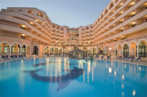 dream dictionary hotel|Hotel in a Dream – Meaning and Symbolism .